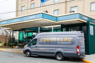 هتل Courtyard By Marriott New York Jfk Airport