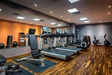 هتل Courtyard By Marriott New York Jfk Airport