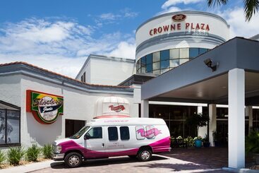 هتل Doubletree By Hilton Fort Myers At Bell Tower Shops