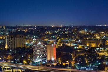 בית מלון כפרי Crowne Plaza Memphis Downtown