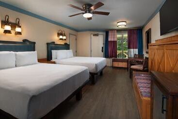 هتل Disney S Port Orleans Resort  Riverside