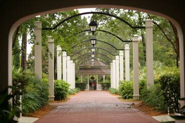 هتل Disney S Port Orleans Resort  Riverside