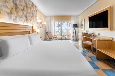 酒店 Elba Sara Beach & Golf Resort