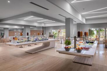 酒店 Elba Sara Beach & Golf Resort