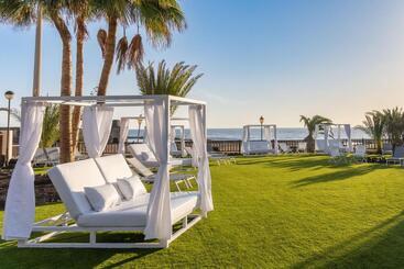 酒店 Elba Sara Beach & Golf Resort
