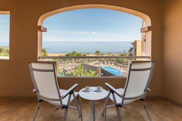酒店 Elba Sara Beach & Golf Resort