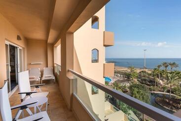 酒店 Elba Sara Beach & Golf Resort