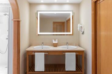 酒店 Elba Sara Beach & Golf Resort