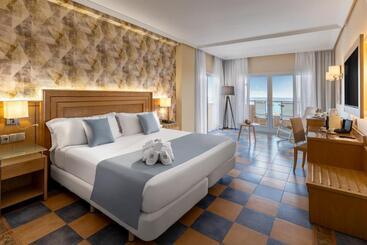 酒店 Elba Sara Beach & Golf Resort