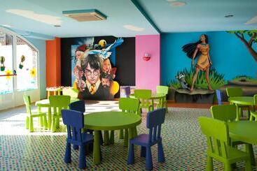 酒店 Elba Sara Beach & Golf Resort