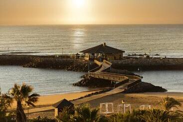 酒店 Elba Sara Beach & Golf Resort
