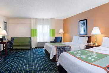 هتل Fairfield Inn & Suites Atlanta Airport North