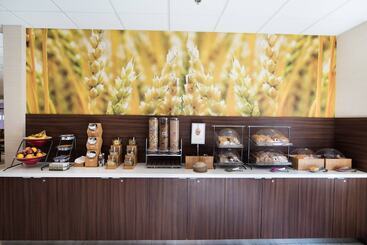 هتل Fairfield Inn & Suites Atlanta Airport North