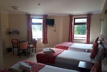هتل Fernhill Lodge