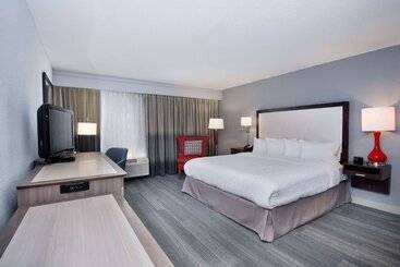هتل Hampton Inn   Naples   I 75