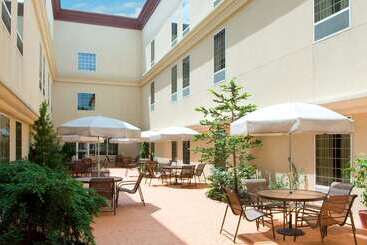 هتل Hampton Inn & Suites Hershey