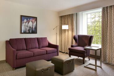 هتل Hampton Inn & Suites Hershey