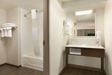 هتل Hampton Inn & Suites Hershey