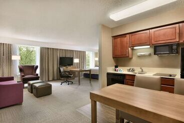 هتل Hampton Inn & Suites Hershey