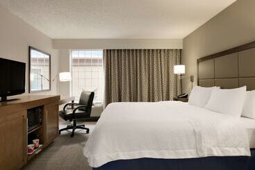 هتل Hampton Inn & Suites Hershey