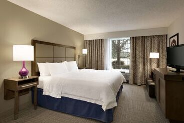 هتل Hampton Inn & Suites Hershey