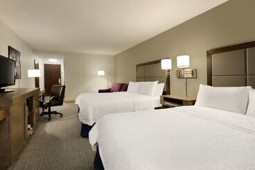 هتل Hampton Inn & Suites Hershey