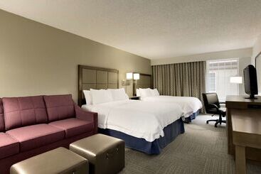 هتل Hampton Inn & Suites Hershey