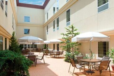 هتل Hampton Inn & Suites Hershey