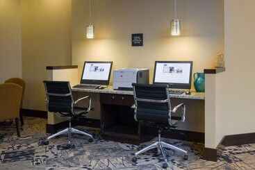 هتل Hampton Inn & Suites Hershey