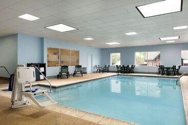 هتل Hampton Inn & Suites Hershey