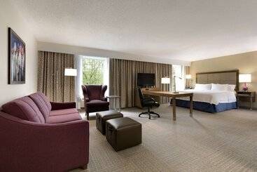 هتل Hampton Inn & Suites Hershey
