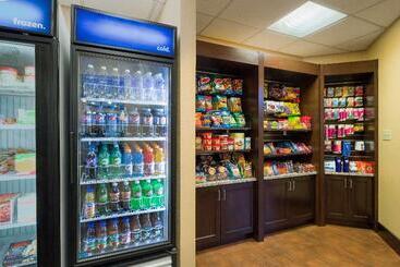 هتل Hampton Inn & Suites Hershey