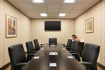 هتل Hampton Inn & Suites Hershey