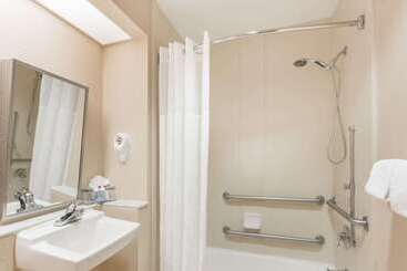 هتل Hawthorn Extended Stay By Wyndham Orlando