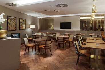 هتل Hilton Belfast