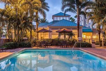 هتل Hilton Garden Inn Ft Myers