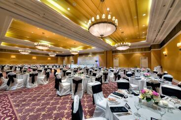 Hilton Niagara Falls/fallsview Hotel & Suites