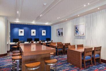 Holiday Inn Express Hotel & Suites Fisherman S Wharf, An Ihg