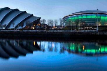 هتل Holiday Inn Express   Glasgow Airport, An Ihg