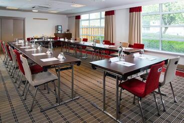 هتل Holiday Inn Express   Glasgow Airport, An Ihg