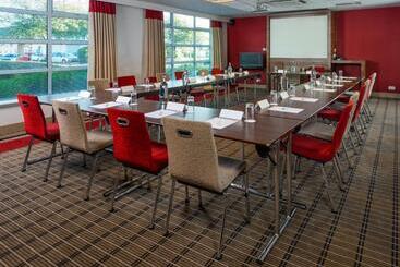 هتل Holiday Inn Express   Glasgow Airport, An Ihg