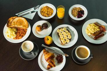 هتل Holiday Inn Express   Glasgow Airport, An Ihg