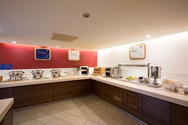 هتل Holiday Inn Express   Glasgow Airport, An Ihg