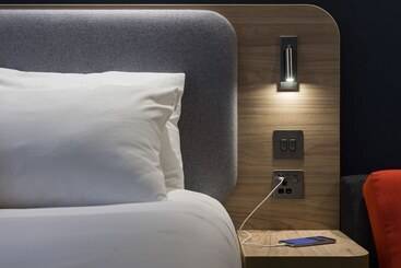 هتل Holiday Inn Express   Glasgow Airport, An Ihg
