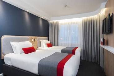 هتل Holiday Inn Express   Glasgow Airport, An Ihg