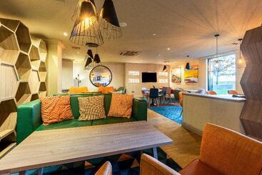 هتل Holiday Inn Express   Glasgow Airport, An Ihg