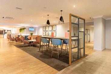 هتل Holiday Inn Express   Glasgow Airport, An Ihg