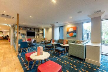 هتل Holiday Inn Express   Glasgow Airport, An Ihg
