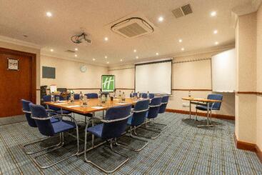 هتل Holiday Inn Express   Glasgow Airport, An Ihg