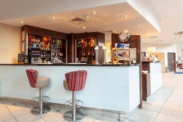 هتل Holiday Inn Express   Glasgow   City Ctr Theatreland, An Ihg